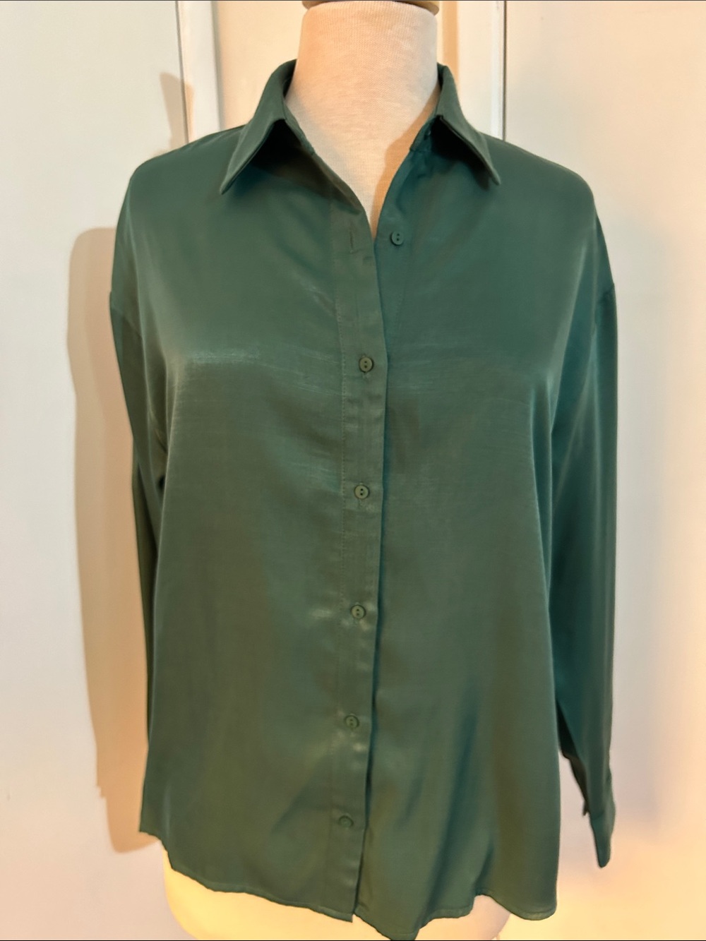 Women's Deep Teal Long-Sleeve Button-Up Shirt